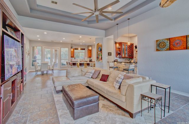 2110 WINDING VW, San Antonio, TX 78260