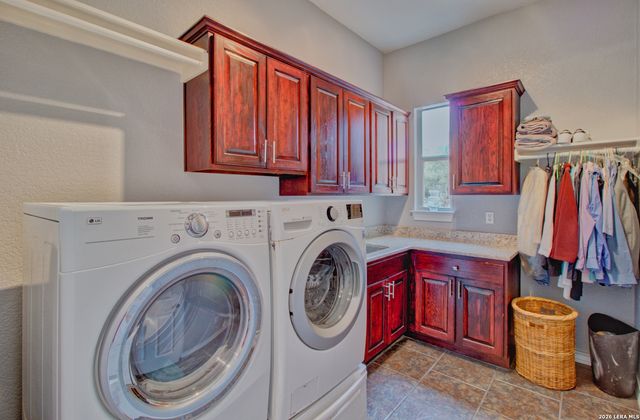 2110 WINDING VW, San Antonio, TX 78260