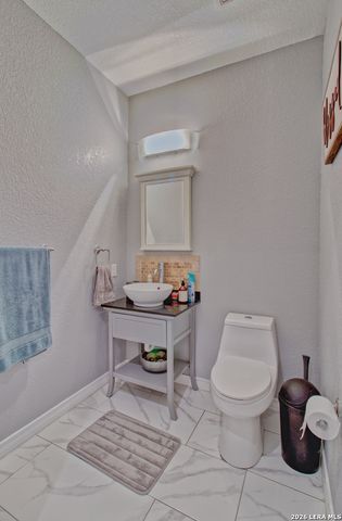 2110 WINDING VW, San Antonio, TX 78260