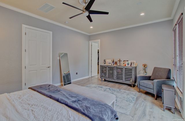 2110 WINDING VW, San Antonio, TX 78260