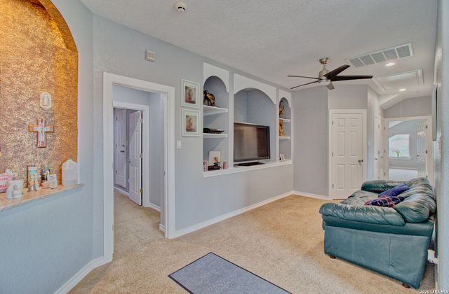 2110 WINDING VW, San Antonio, TX 78260