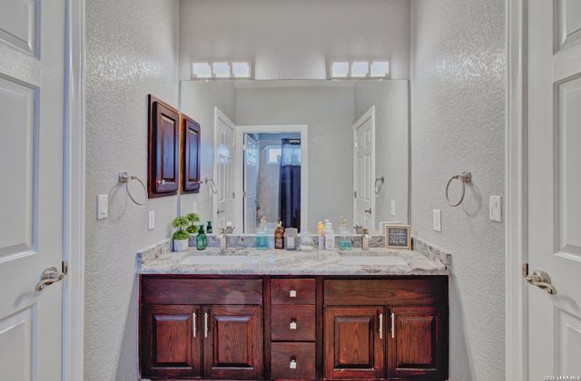 2110 WINDING VW, San Antonio, TX 78260