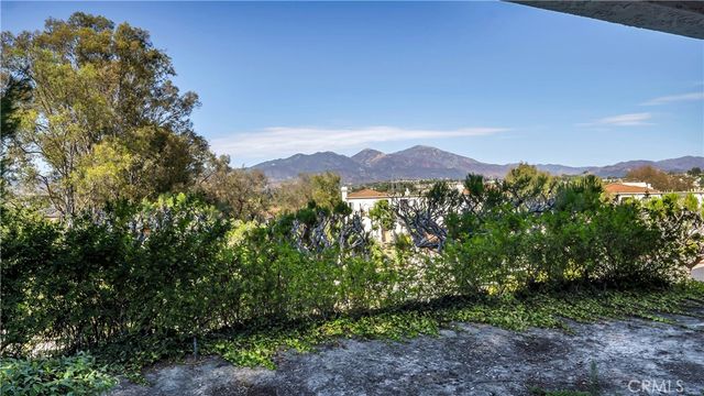 27861 Esporlas, Mission Viejo, CA 92692