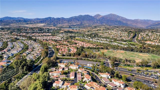 27861 Esporlas, Mission Viejo, CA 92692