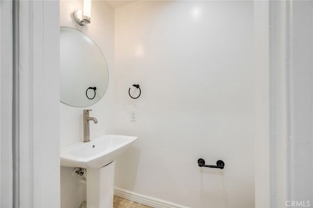 7126 Atheling Way, West Hills, CA 91307