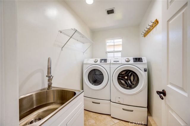 7126 Atheling Way, West Hills, CA 91307