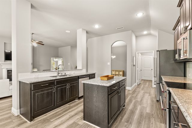 355 Sweetspire Drive, Royse City, TX 75189