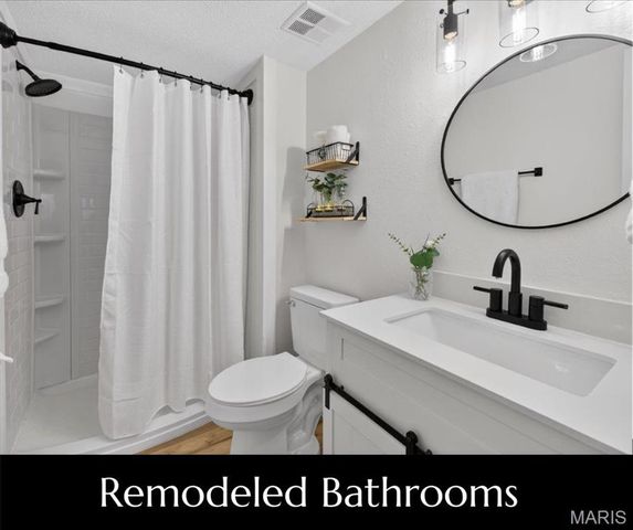 1400 Heritage Landing 203, St Charles, MO 63303