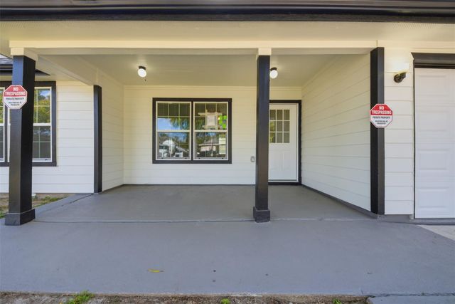 111 Calvin Street, Pasadena, TX 77506