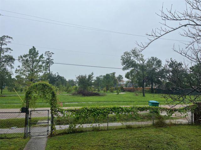 1102 Northwood Street, Houston, TX 77009