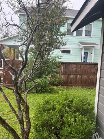 1102 Northwood Street, Houston, TX 77009