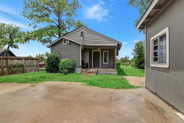 1102 Northwood Street, Houston, TX 77009