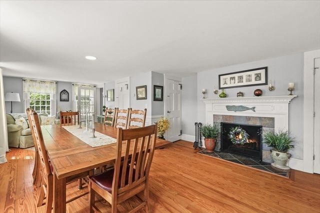 75 Center St, Pembroke, MA 02359
