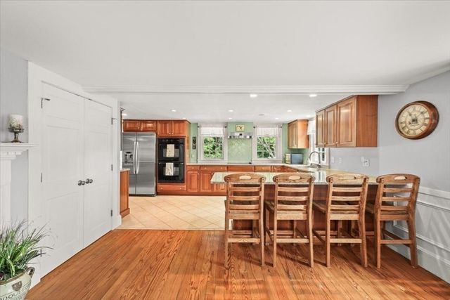 75 Center St, Pembroke, MA 02359