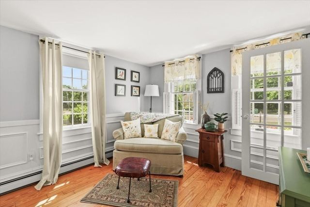 75 Center St, Pembroke, MA 02359