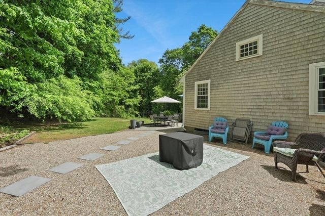 75 Center St, Pembroke, MA 02359