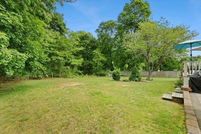 75 Center St, Pembroke, MA 02359