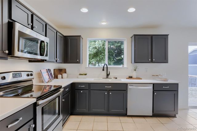 676 Hedgerow Way, Brighton, CO 80601