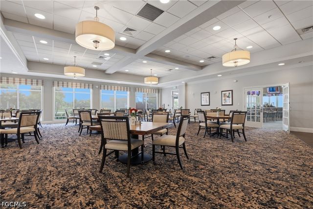 460 Fox Haven DR 1206, Naples, FL 34104