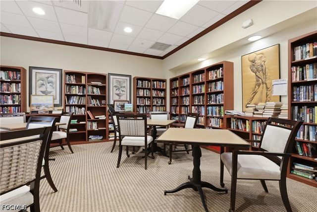 460 Fox Haven DR 1206, Naples, FL 34104