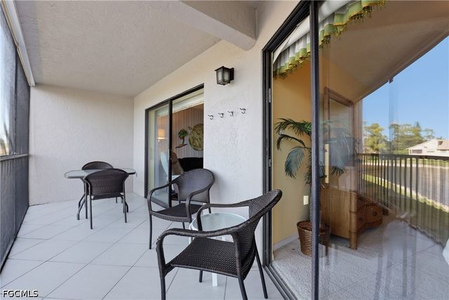 460 Fox Haven DR 1206, Naples, FL 34104
