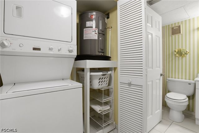 460 Fox Haven DR 1206, Naples, FL 34104