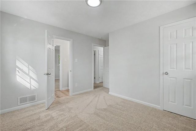 556 Roxbury Drive, Riverdale, GA 30274