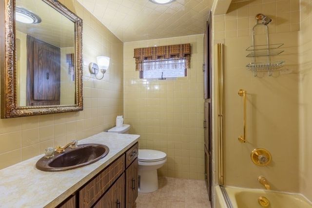 35 Villa Ave, Everett, MA 02149