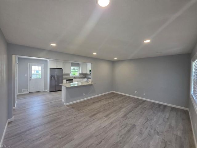 4737 Holladay RD, Virginia Beach, VA 23455