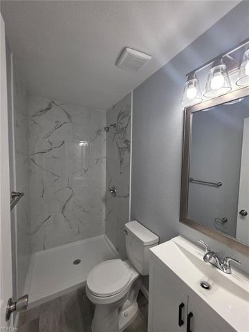 4737 Holladay RD, Virginia Beach, VA 23455