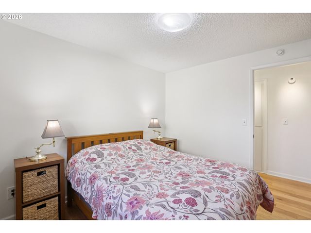 2723 Sw TEXAS St, Portland, OR 97219