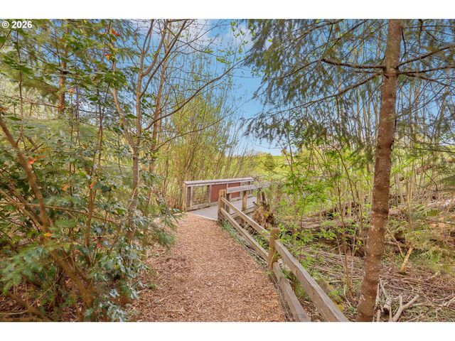 2723 Sw TEXAS St, Portland, OR 97219