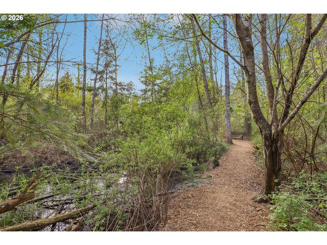 2723 Sw TEXAS St, Portland, OR 97219