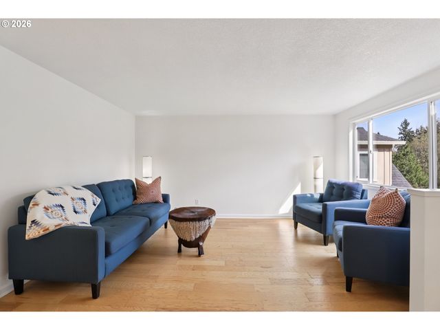 2723 Sw TEXAS St, Portland, OR 97219