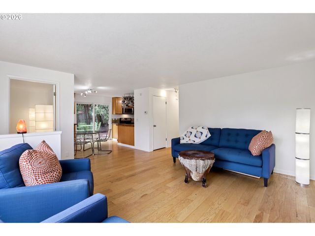 2723 Sw TEXAS St, Portland, OR 97219