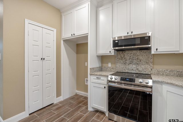 1720 Outer Dr, Tyler, TX 75701