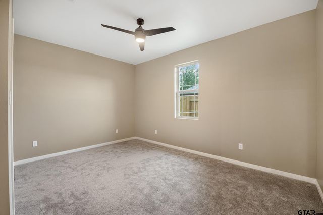 1720 Outer Dr, Tyler, TX 75701