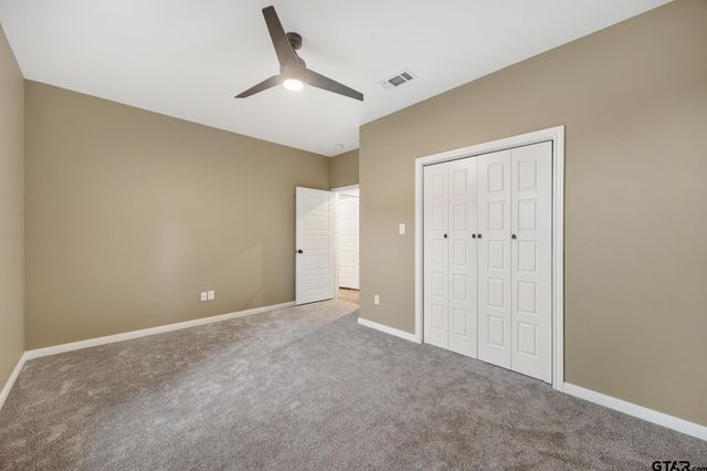 1720 Outer Dr, Tyler, TX 75701