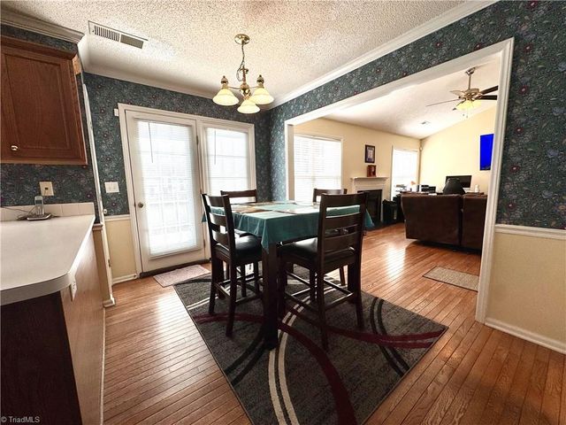 105 Mary Dee Court, Winston-salem, NC 27127