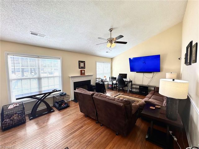 105 Mary Dee Court, Winston-salem, NC 27127