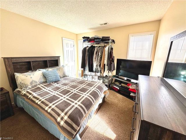 105 Mary Dee Court, Winston-salem, NC 27127