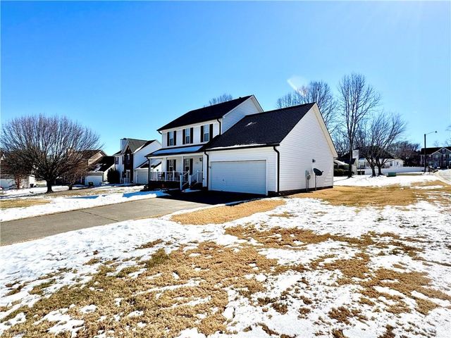 105 Mary Dee Court, Winston-salem, NC 27127