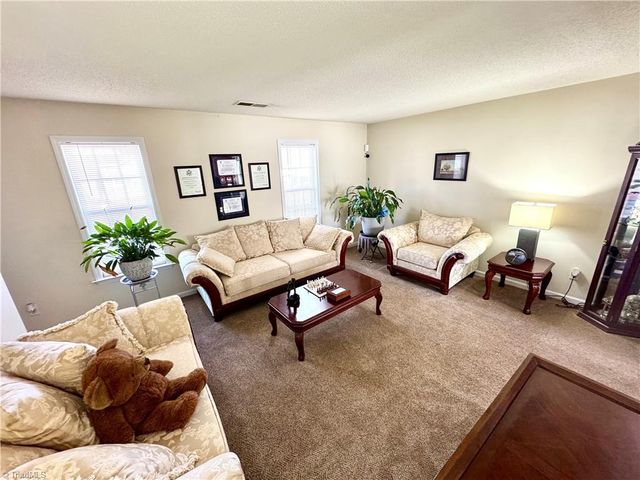 105 Mary Dee Court, Winston-salem, NC 27127