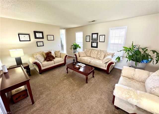 105 Mary Dee Court, Winston-salem, NC 27127