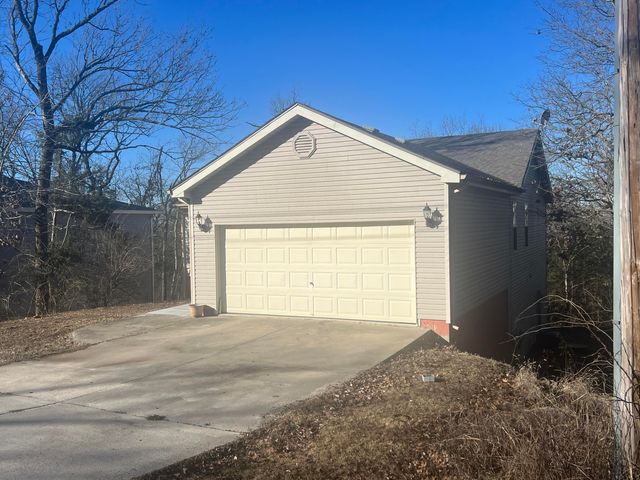 5058 Greenwood Drive, Merriam Woods, MO 65740