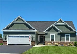 33 Rath Lane, Hamlin, NY 14464