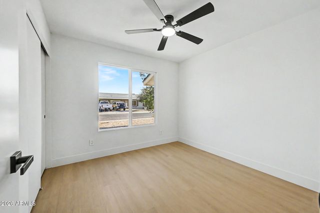 10826 W MONTECITO Avenue, Phoenix, AZ 85037