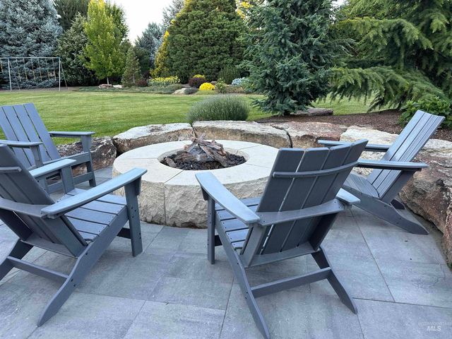 2850 S Kingsbury Way, Eagle, ID 83616