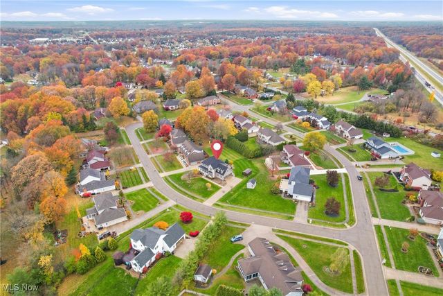 52 Lakhani Lane, Canfield, OH 44406