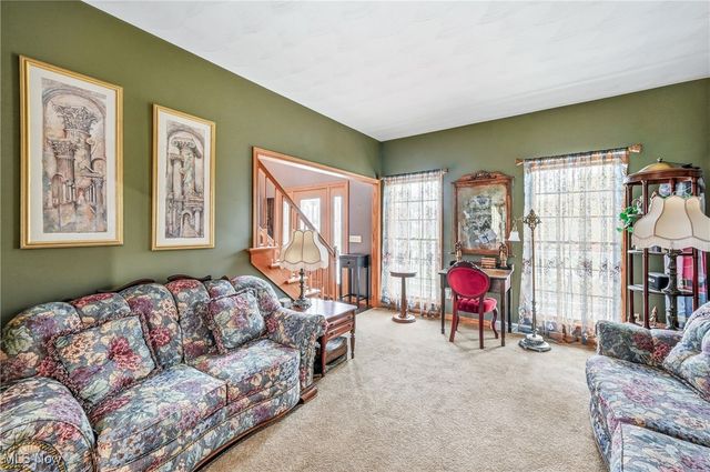 52 Lakhani Lane, Canfield, OH 44406